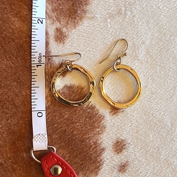 Faux Gold Costume Jewelry Necklace & Hoop Earrings Set - Picture 6 of 7